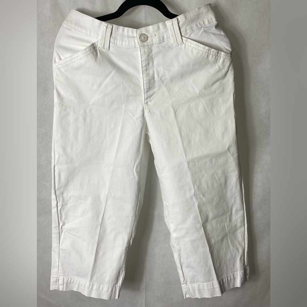 Lee women’s white crop pant size medium